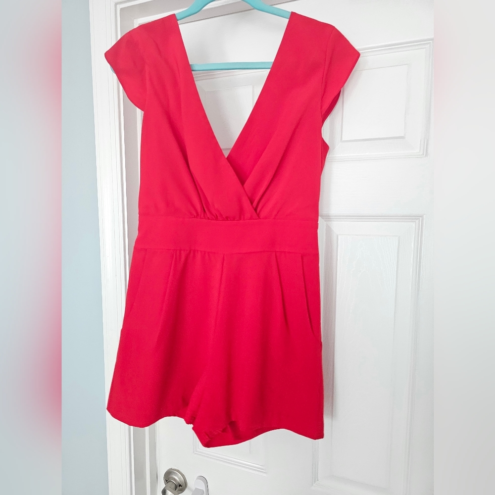 Semi casual BEBE Romper